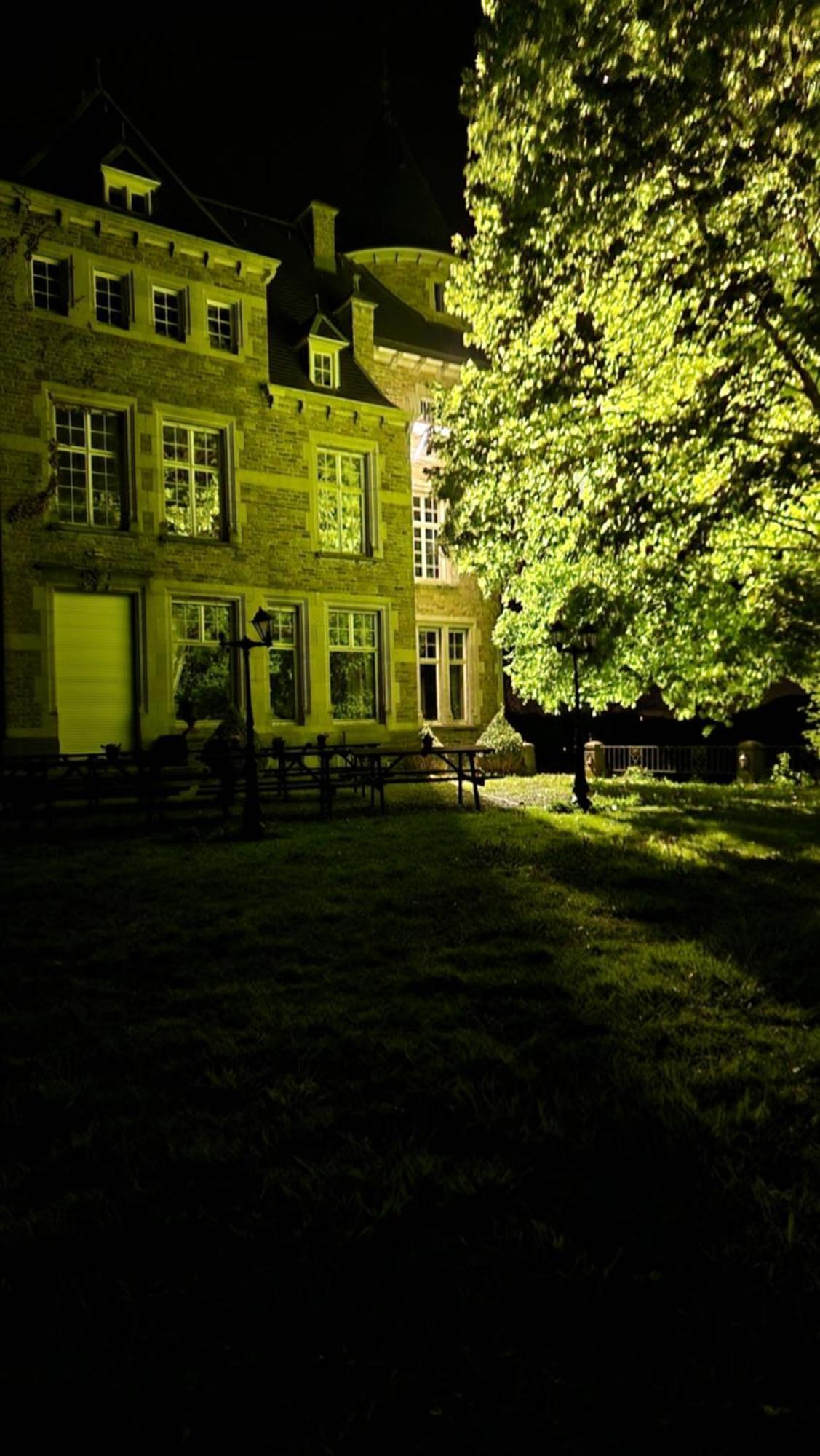 Vila Le Petit Chateau De Blier Érezée Exteriér fotografie