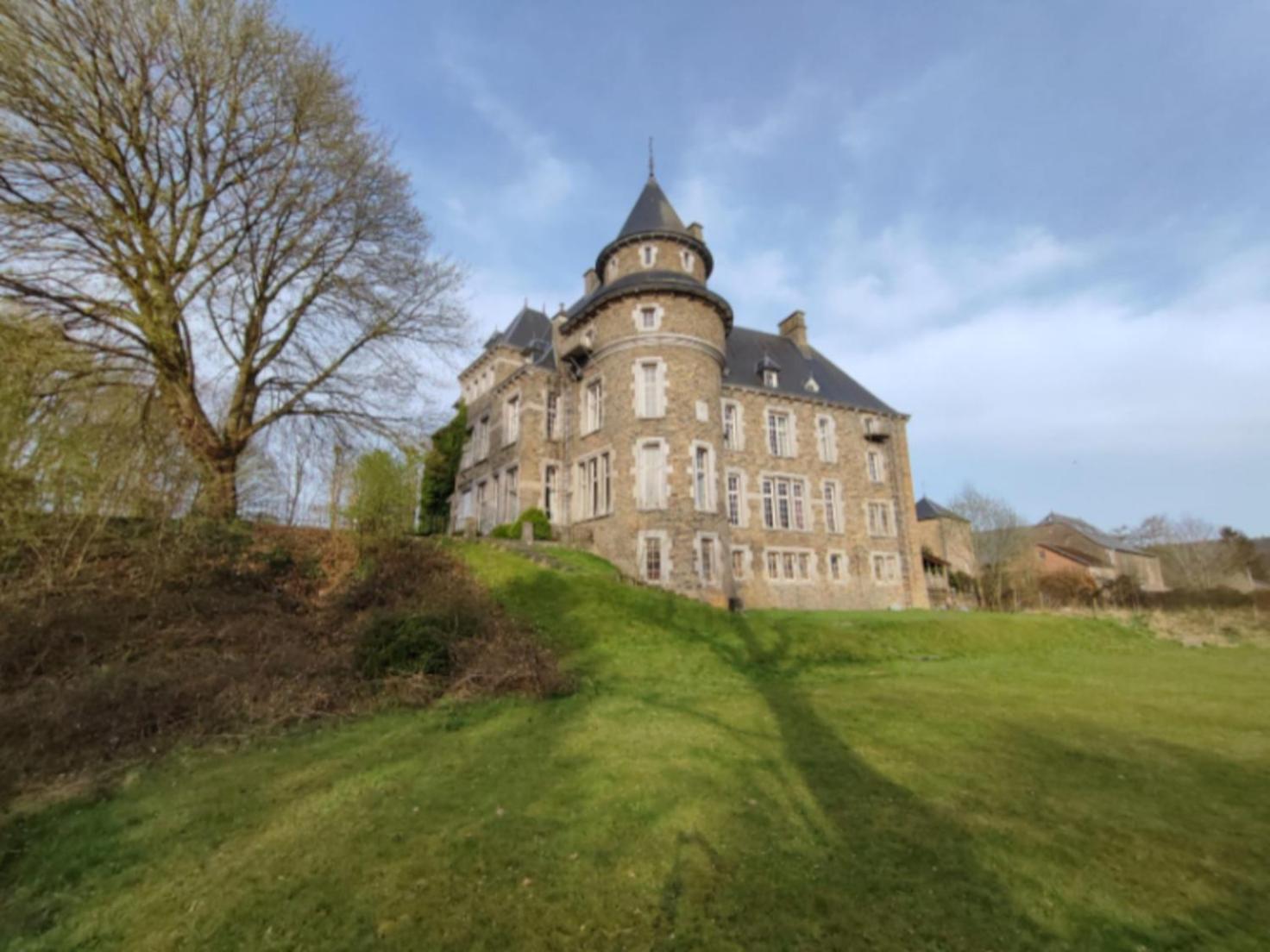 Vila Le Petit Chateau De Blier Érezée Exteriér fotografie